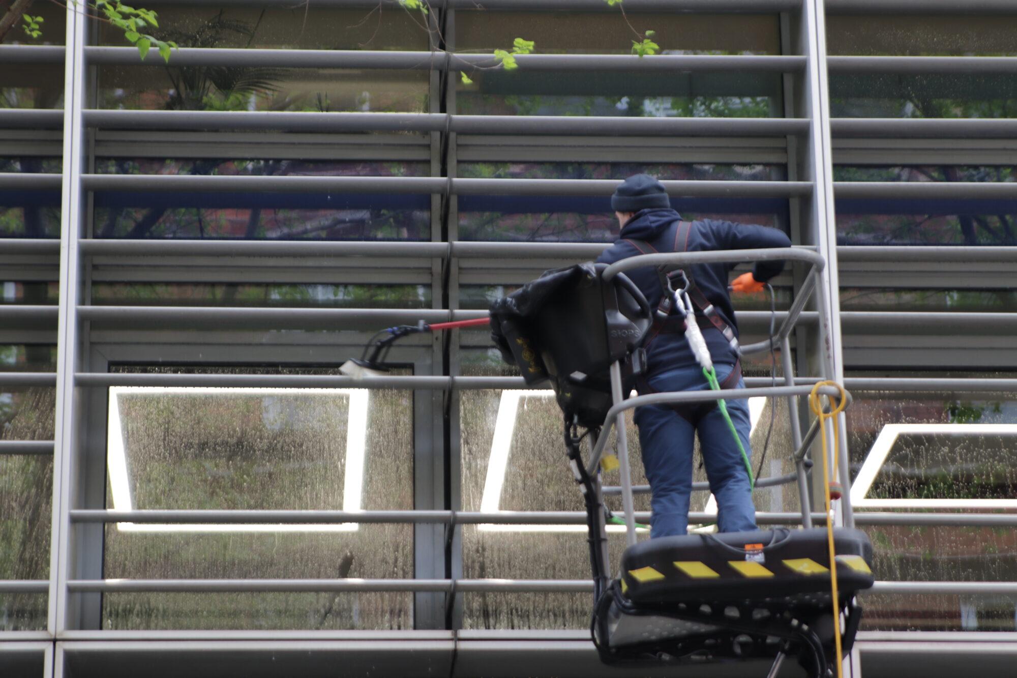 london commercial window cleaning